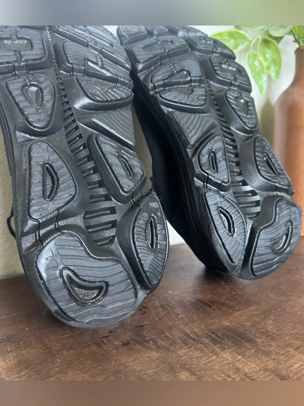 Hoka Men's Gaviota 5 size 10.5 wide